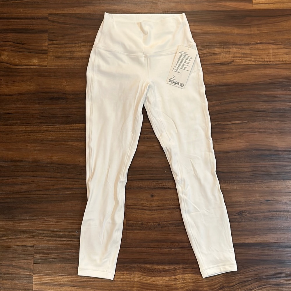 ***NWT*** Lululemon Align Leggings